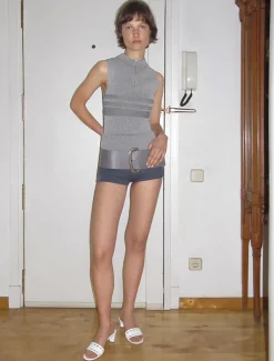 Hot No 1581/Courtney Kvinder Toppe