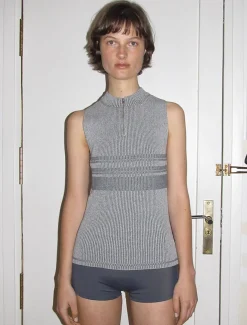 Hot No 1581/Courtney Kvinder Toppe