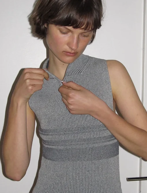 Hot No 1581/Courtney Kvinder Toppe