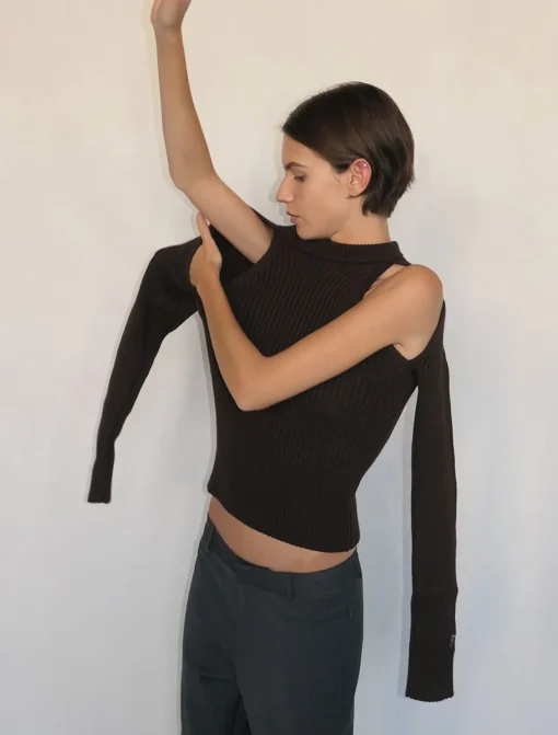 Sale No 1477/Spil Kvinder Strik